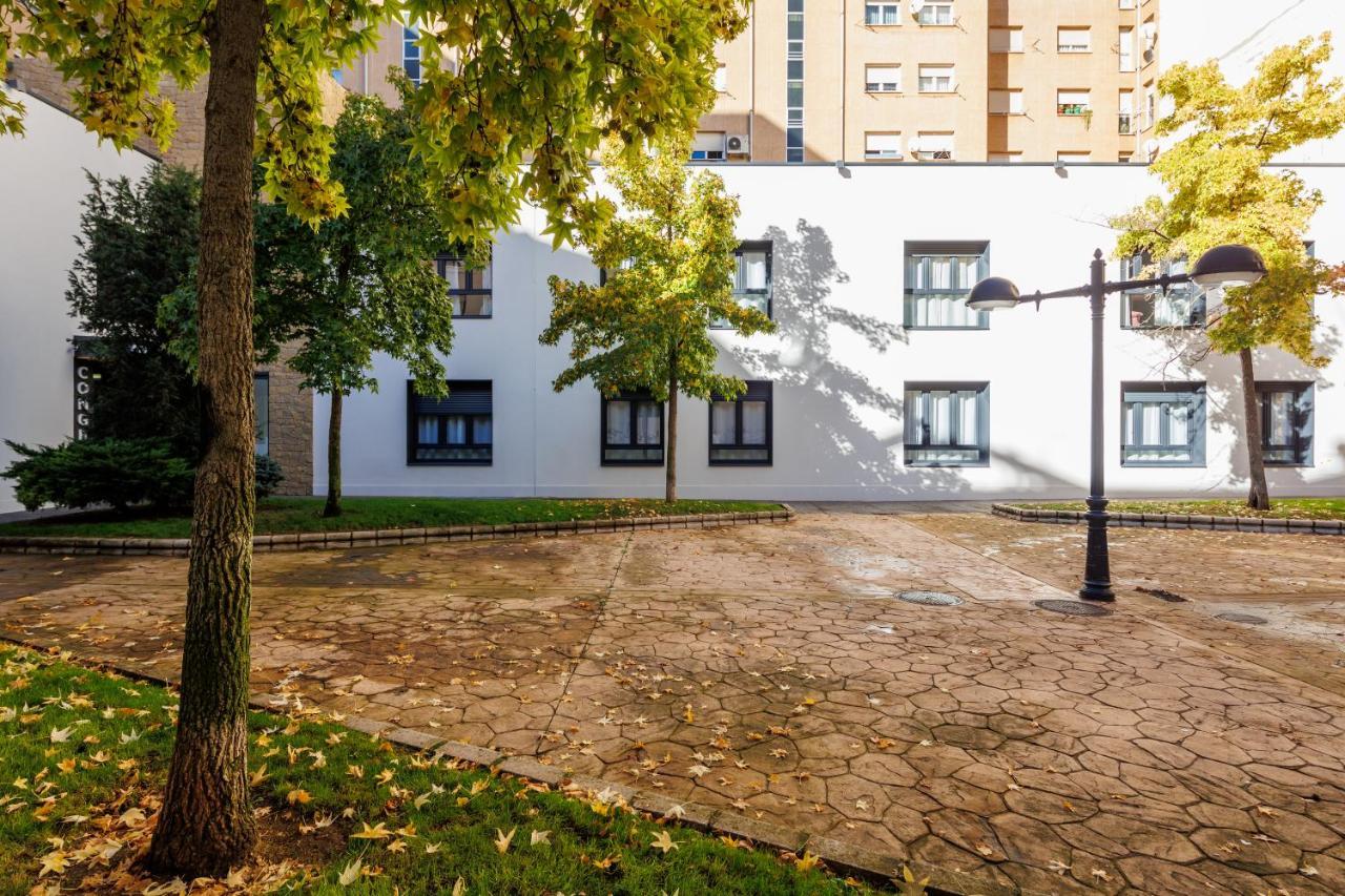 Apartamentos Congreso, Parking Gratuito Logroño Kültér fotó