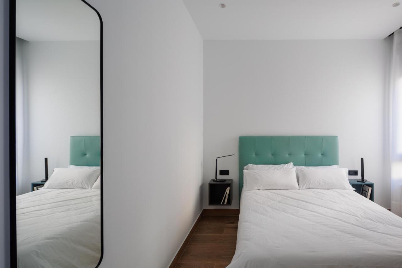Apartamentos Congreso, Parking Gratuito Logroño Kültér fotó